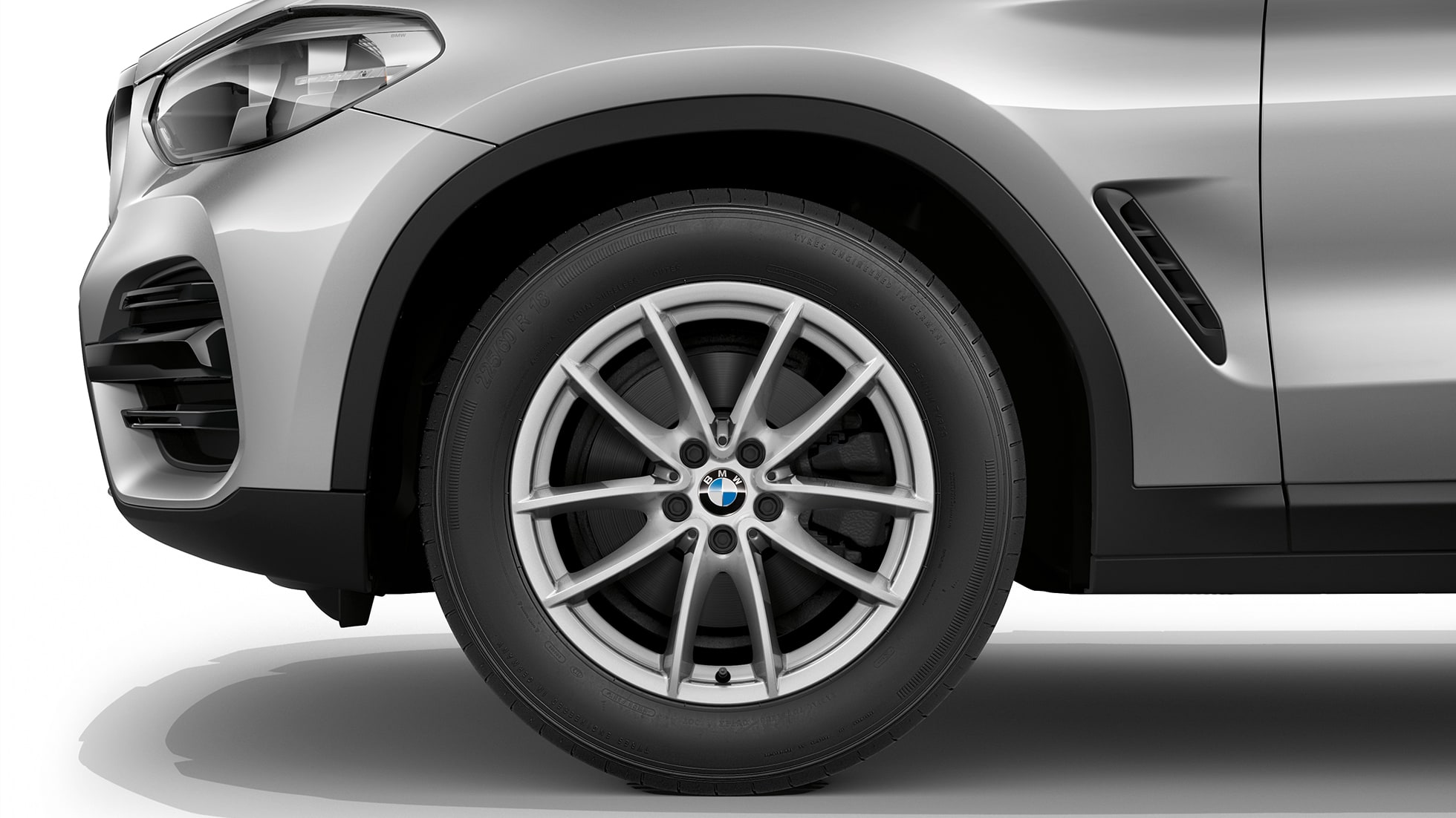 BMW X3, Base model, wheels